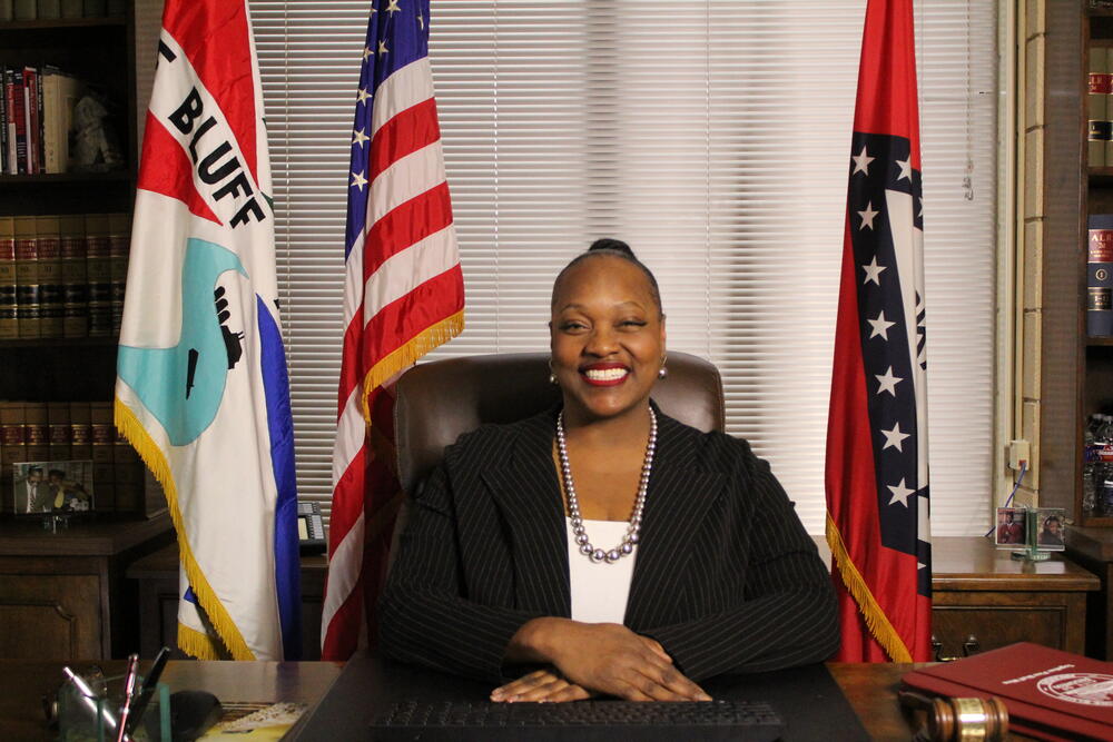 Mayor Flowers at Desk.JPG