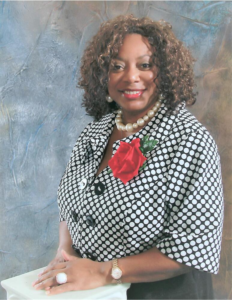 pine bluff city clerk janice roberts in black and white polka dot suit